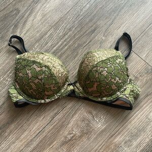 Victoria’s Secret “Very Sexy” Push-up Bra
